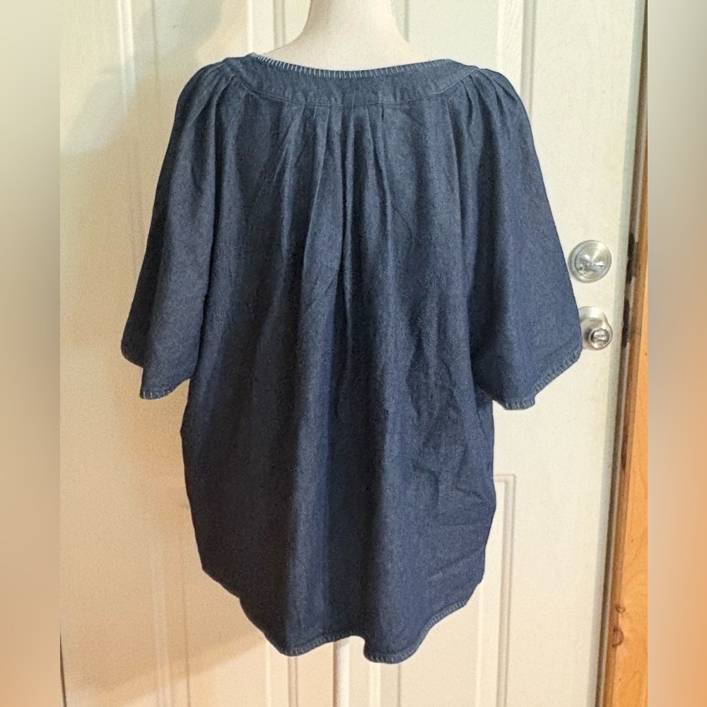 Crown & Ivy Denim V-Neck Short Sleeve Tunic - Blouse size XXL NWT - Picture 5 of 12